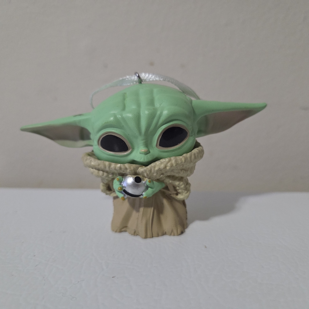 Hallmark Star Wars:The Mandalorian The Child Grogu Funko POP Christmas ornament